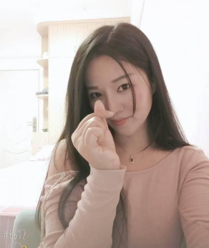 这是我自己去探的小妹妹