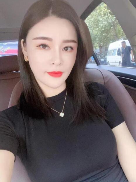 大屁股多水蓉蓉